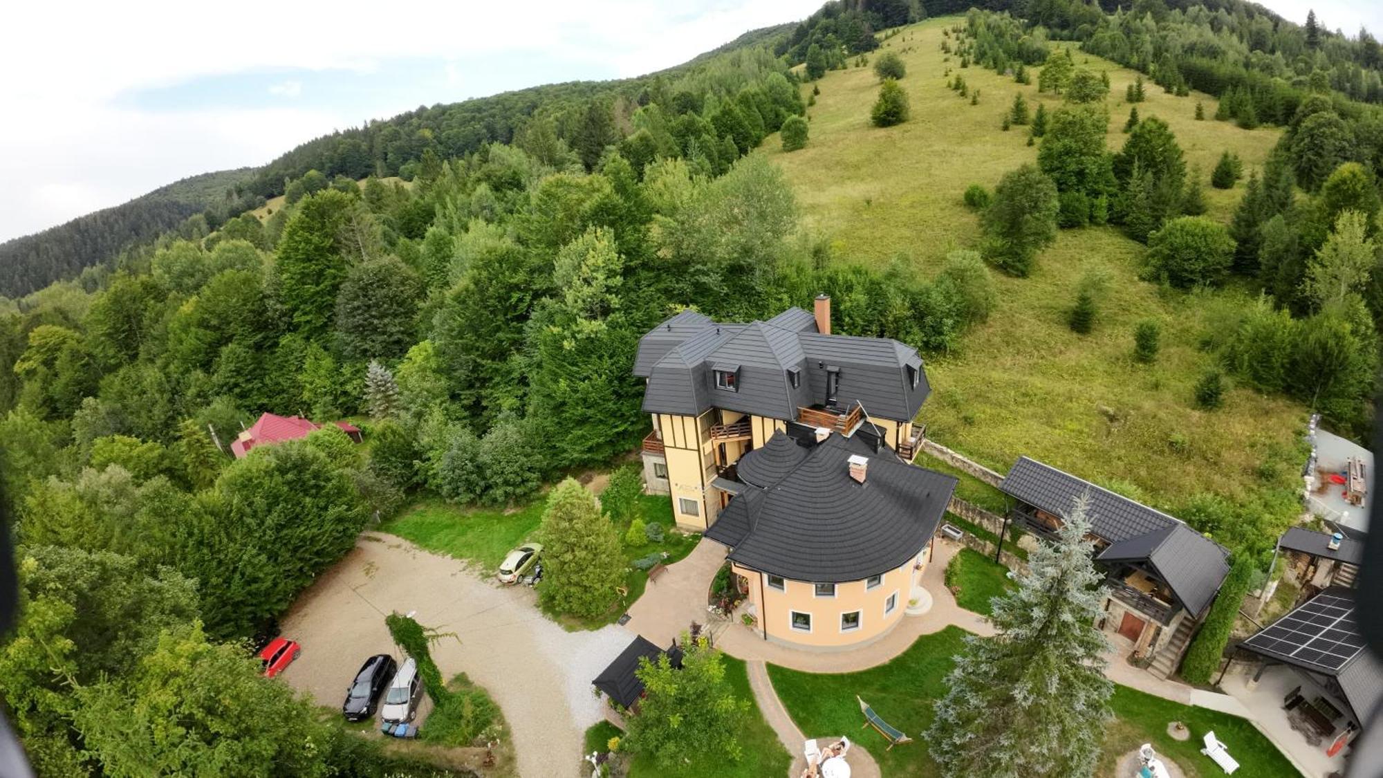 Hotel Montana Sucevita Esterno foto